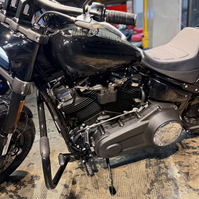 HARLEY-DAVIDSON FAT BOB - Imagem 8