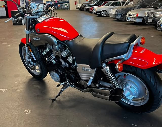 YAMAHA V-MAX - Imagem 12