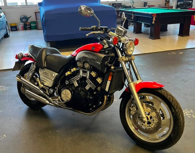 YAMAHA V-MAX - Imagem 10