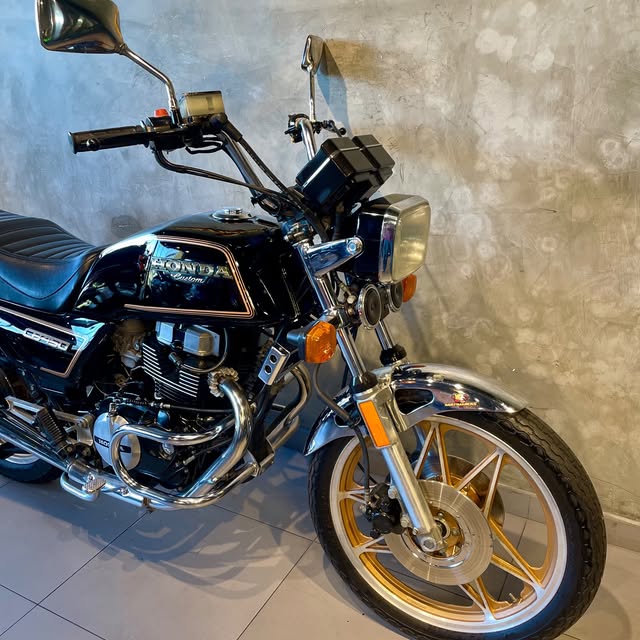 HONDA CB 450 CUSTOM - Imagem 3