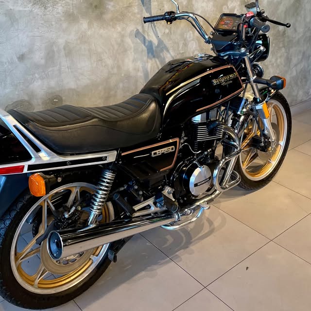 HONDA CB 450 CUSTOM - Imagem 4