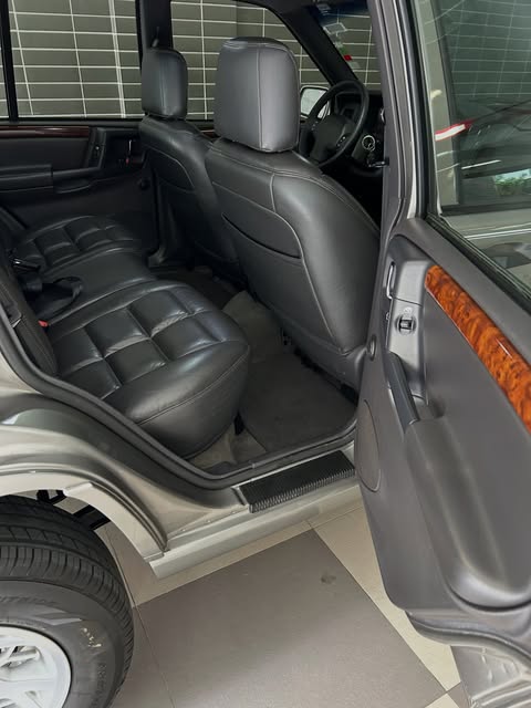 JEEP GRAND CHEROKEE LIMITED - Imagem 12