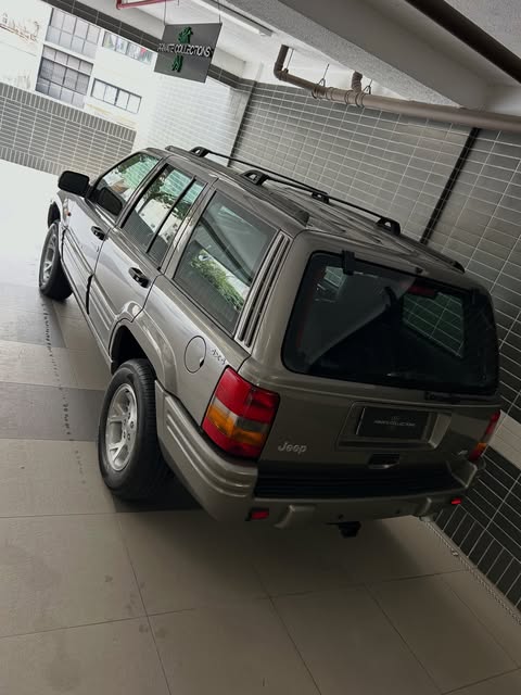 JEEP GRAND CHEROKEE LIMITED - Imagem 3