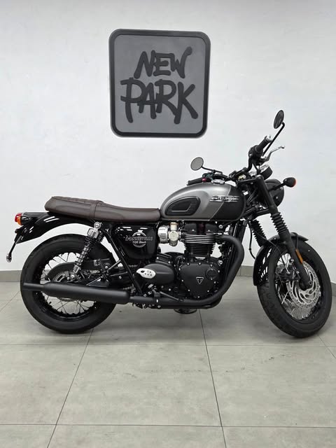 TRIUMPH BONNEVILLE T-120 BLACK - Imagem 2
