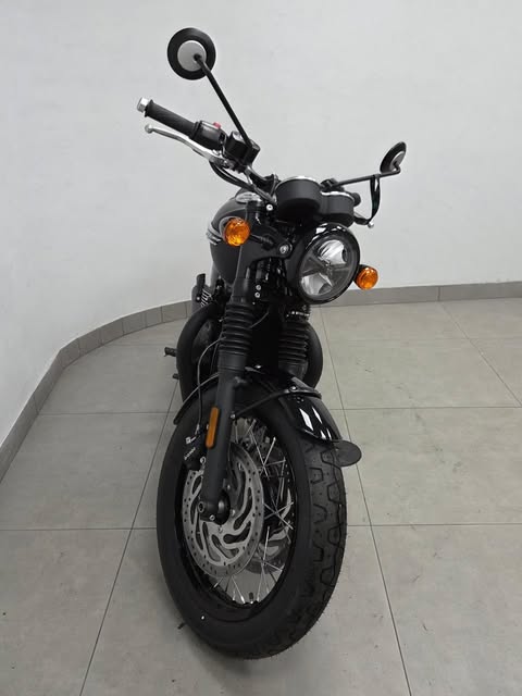 TRIUMPH BONNEVILLE T-120 BLACK - Imagem 13