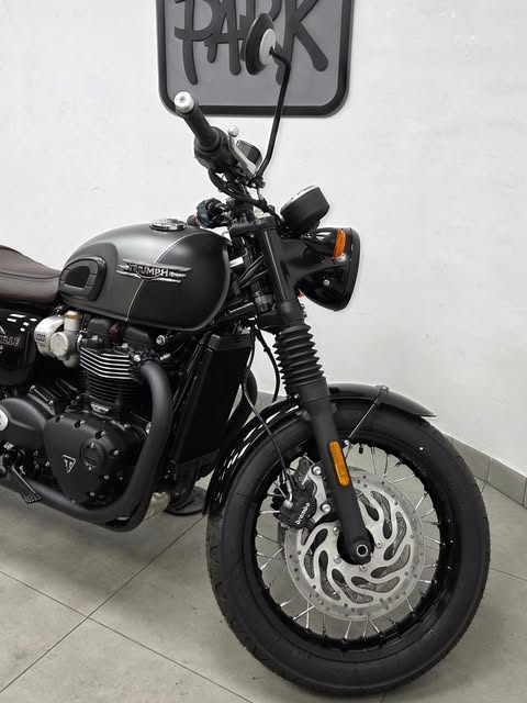TRIUMPH BONNEVILLE T-120 BLACK - Imagem 4