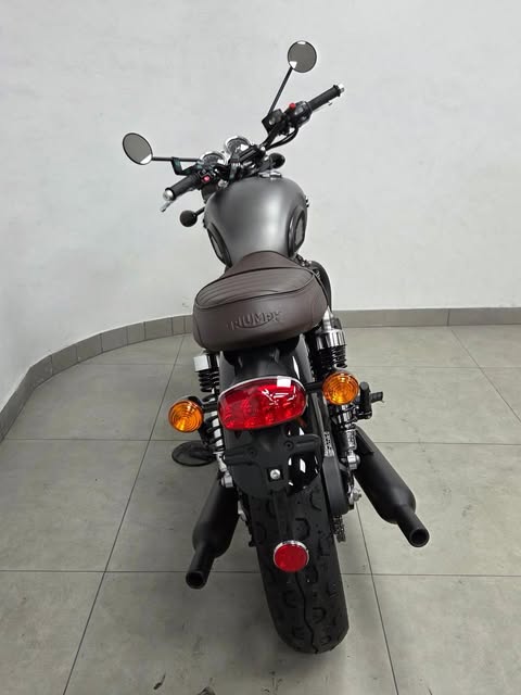TRIUMPH BONNEVILLE T-120 BLACK - Imagem 8