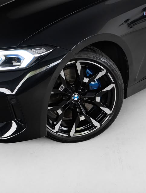 BMW 320I M SPORT - Imagem 8