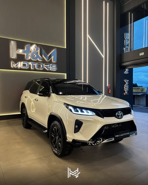 TOYOTA HILUX SRX - Imagem 8