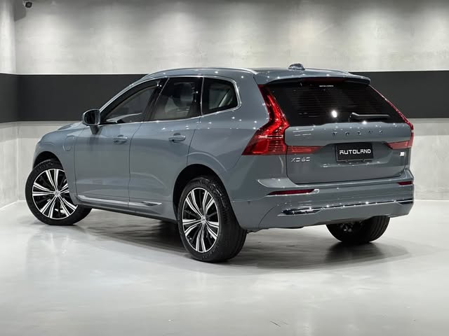 VOLVO XC60 T8 RECHARGE INSCRIPITION - Imagem 4