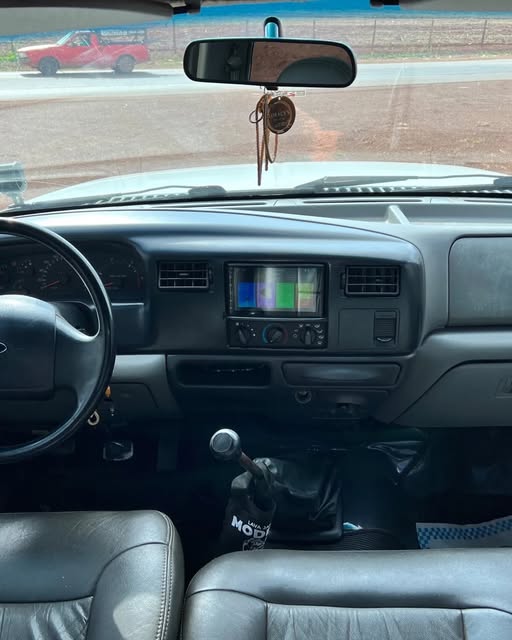 FORD F-250 XLT - Imagem 6