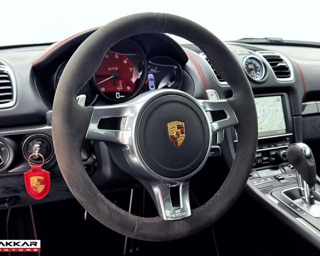 PORSCHE CAYMAN GTS - Imagem 4