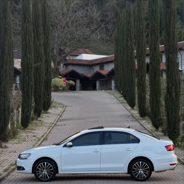 VOLKSWAGEN JETTA TSI - Imagem 12