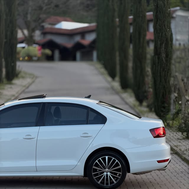 VOLKSWAGEN JETTA TSI - Imagem 5