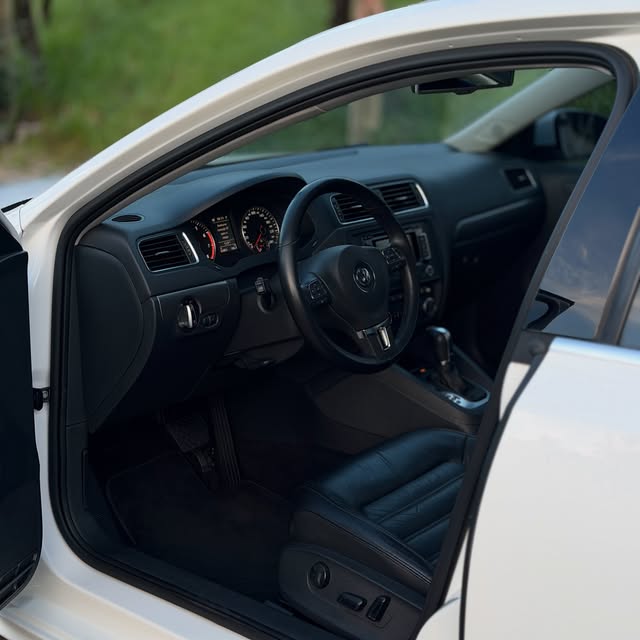 VOLKSWAGEN JETTA TSI - Imagem 6