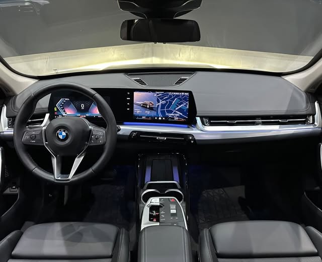 BMW X1 SDRIVE20I X-LINE - Imagem 8