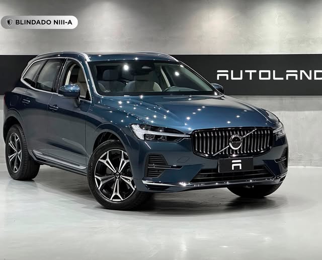 VOLVO XC60 T8 RECHARGE INSCRIPTION EXPRESSION - Imagem 2