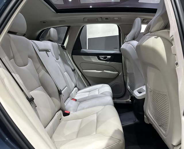 VOLVO XC60 T8 RECHARGE INSCRIPTION EXPRESSION - Imagem 9