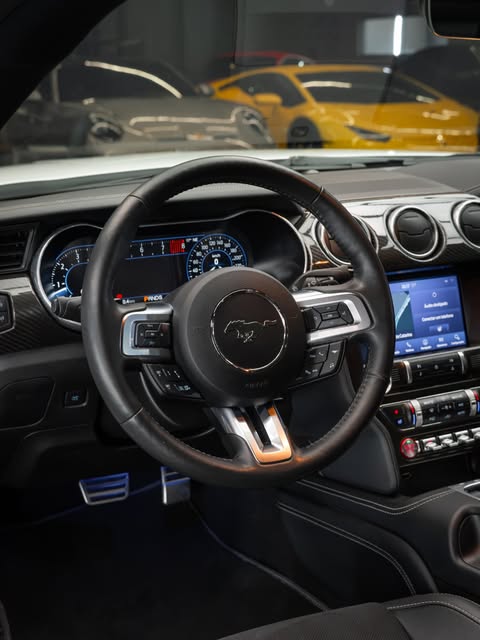 FORD MUSTANG - Imagem 4