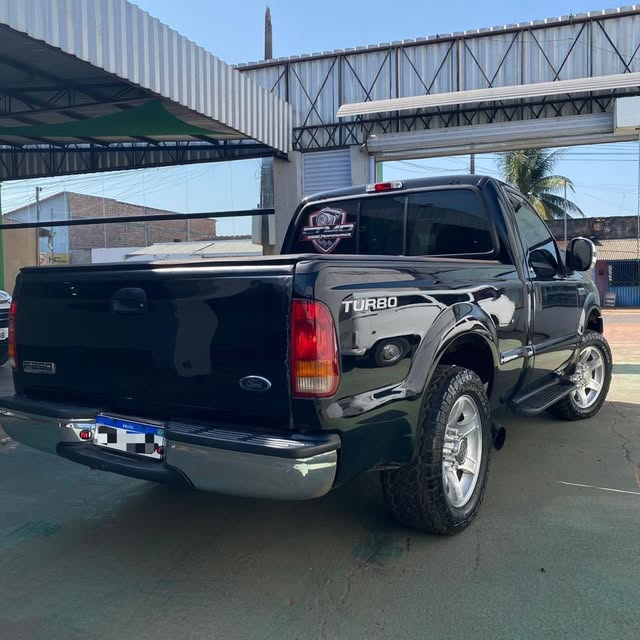 FORD F-250 XLT-L - Imagem 2