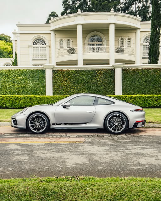 PORSCHE 911 CARRERA - Imagem 2
