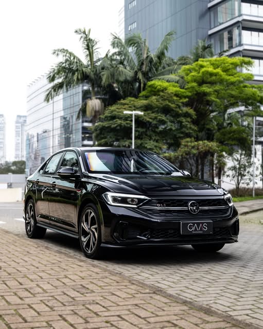 VOLKSWAGEN JETTA GLI - Imagem 3