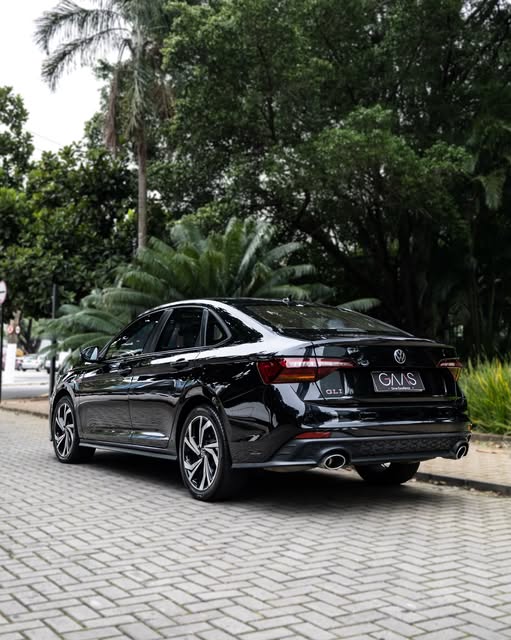 VOLKSWAGEN JETTA GLI - Imagem 6