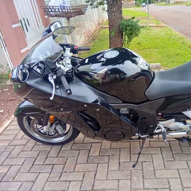HONDA CBR 1100 XX SUPER BLACKBIRD - Imagem 9