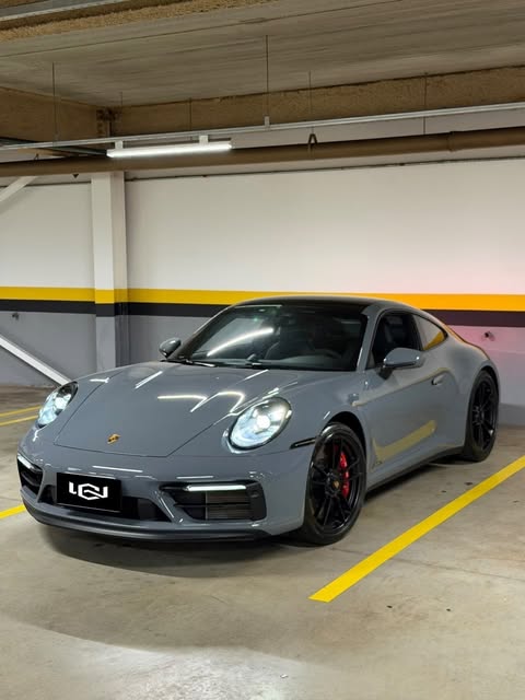 PORSCHE 911 CARRERA 4 GTS - Imagem 1