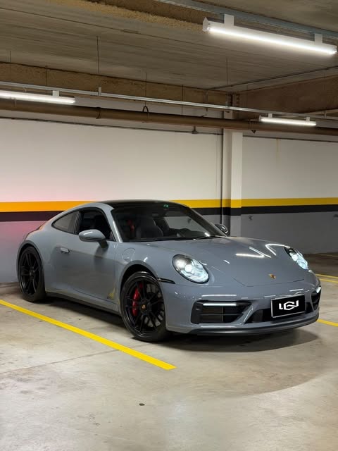 PORSCHE 911 CARRERA 4 GTS - Imagem 8