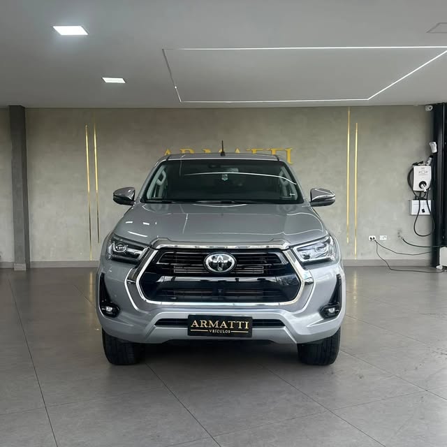 TOYOTA HILUX SRX - Imagem 2