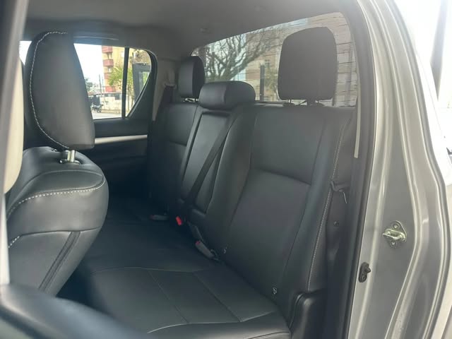 TOYOTA HILUX SRX - Imagem 9