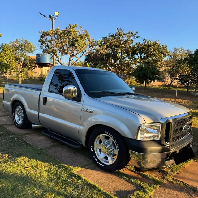 FORD F-250 XLT-L - Imagem 1