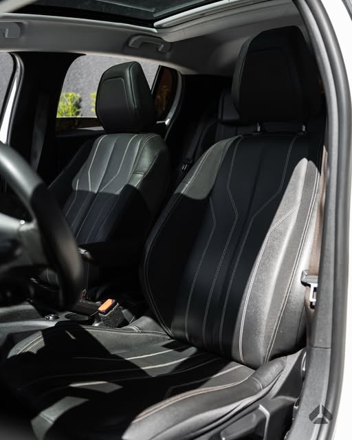PEUGEOT 208 GRIFFE - Imagem 8
