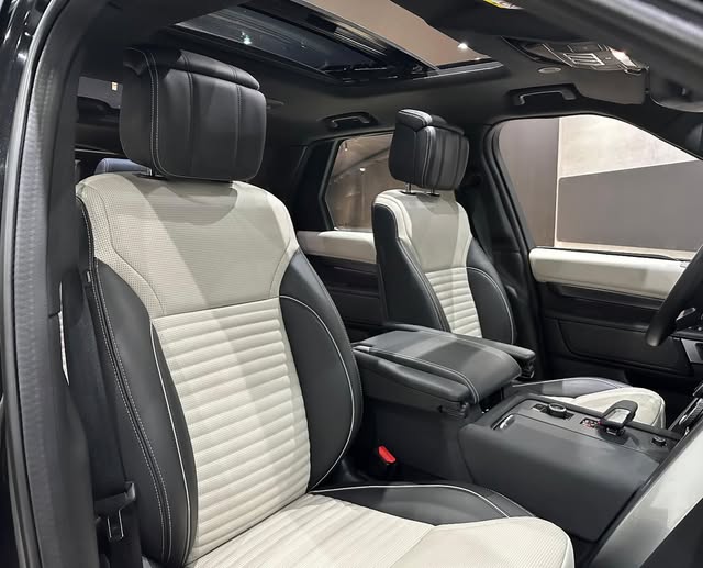LAND ROVER DISCOVERY D300 TURBO DIESEL MHEV METROPOLITAN EDITION - Imagem 8