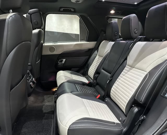 LAND ROVER DISCOVERY D300 TURBO DIESEL MHEV METROPOLITAN EDITION - Imagem 9