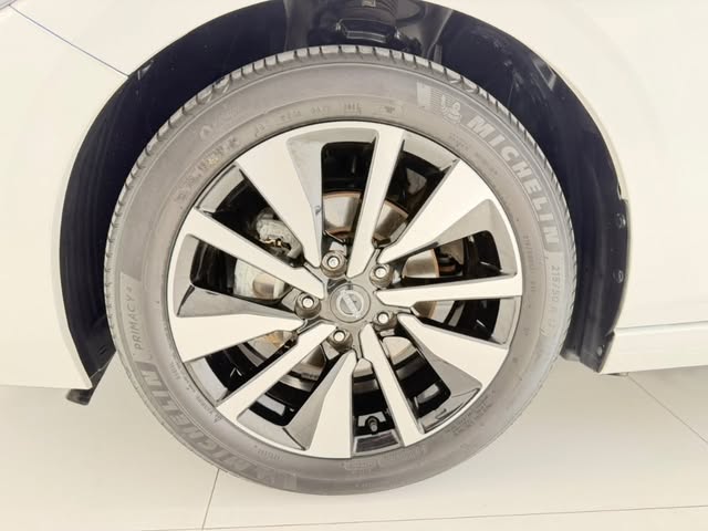 NISSAN SENTRA EXCLUSIVE - Imagem 8