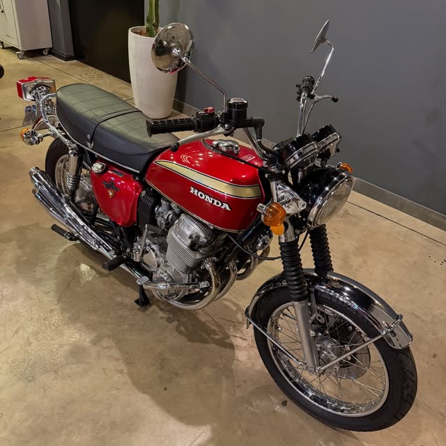 HONDA CB 750 FOUR K - Imagem 2