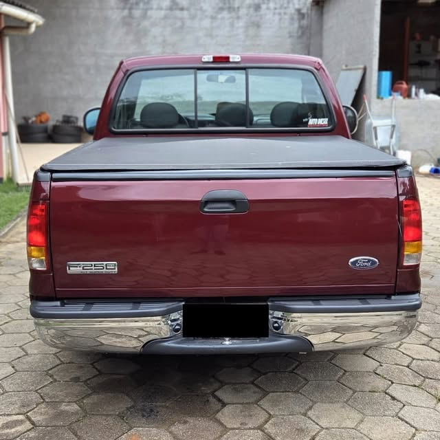 FORD F-250 XLT-L - Imagem 8