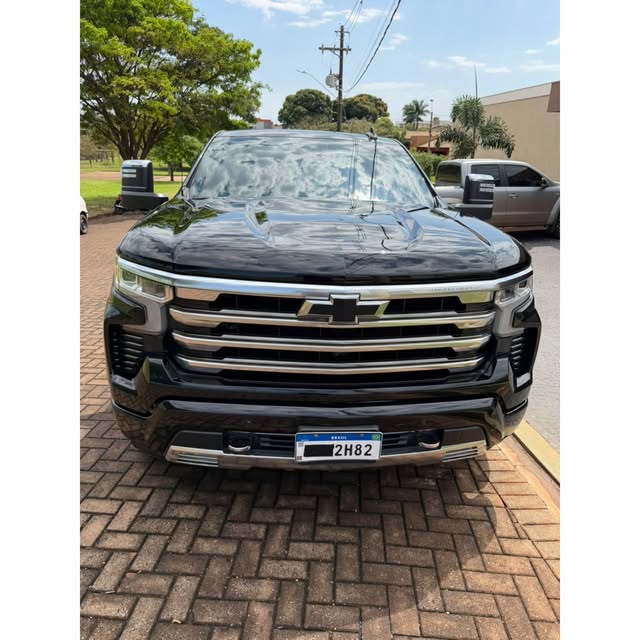 CHEVROLET SILVERADO HIGH COUNTRY - Imagem 2