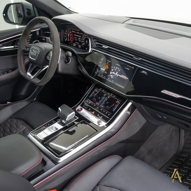 AUDI RS Q8 PERFORMANCE - Imagem 6