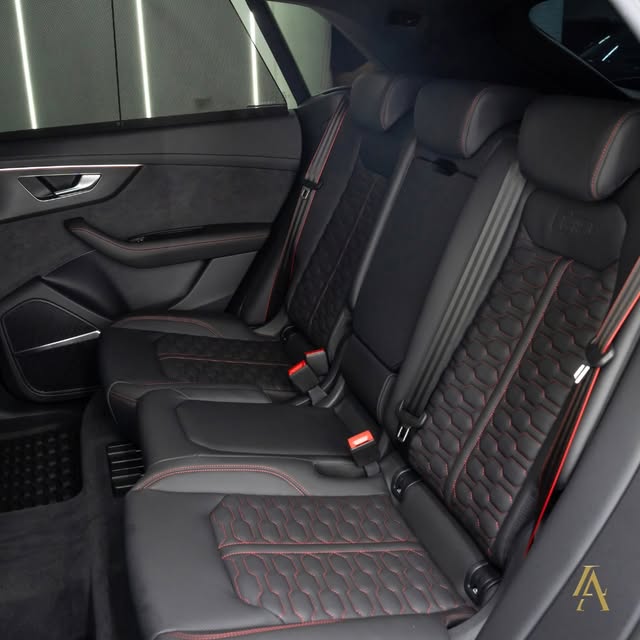 AUDI RS Q8 PERFORMANCE - Imagem 8