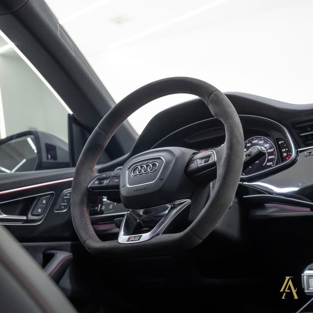 AUDI RS Q8 PERFORMANCE - Imagem 9