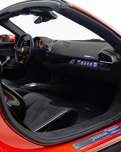 FERRARI 296 GTS - Imagem 6