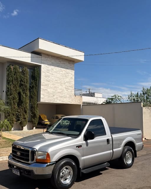 FORD F-250 XL-L - Imagem 2