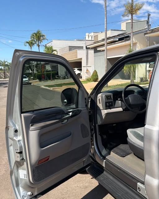 FORD F-250 XL-L - Imagem 18