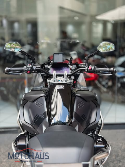 BMW R 1250 GS ADVENTURE TRIPLE BLACK OPTION 719 - Imagem 8