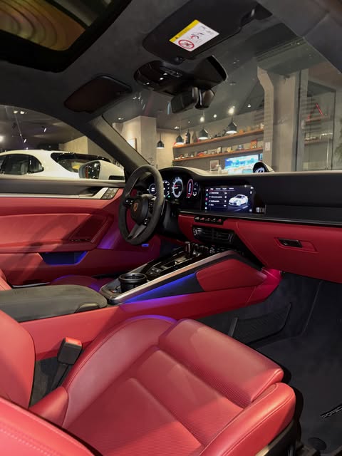 PORSCHE 911 TURBO - Imagem 13