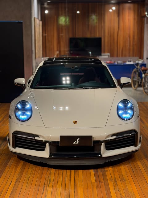 PORSCHE 911 TURBO - Imagem 20