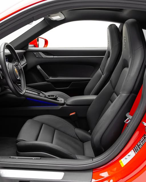 PORSCHE 911 CARRERA - Imagem 4